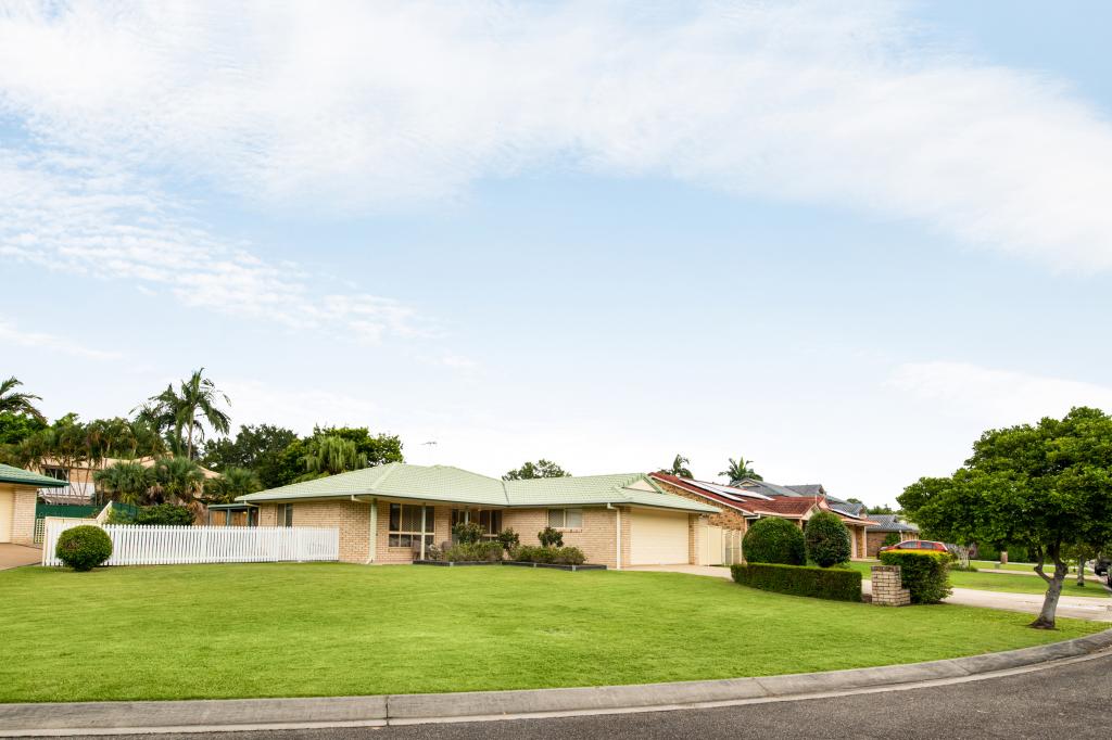 11 Cosme Pl, Bridgeman Downs, QLD 4035