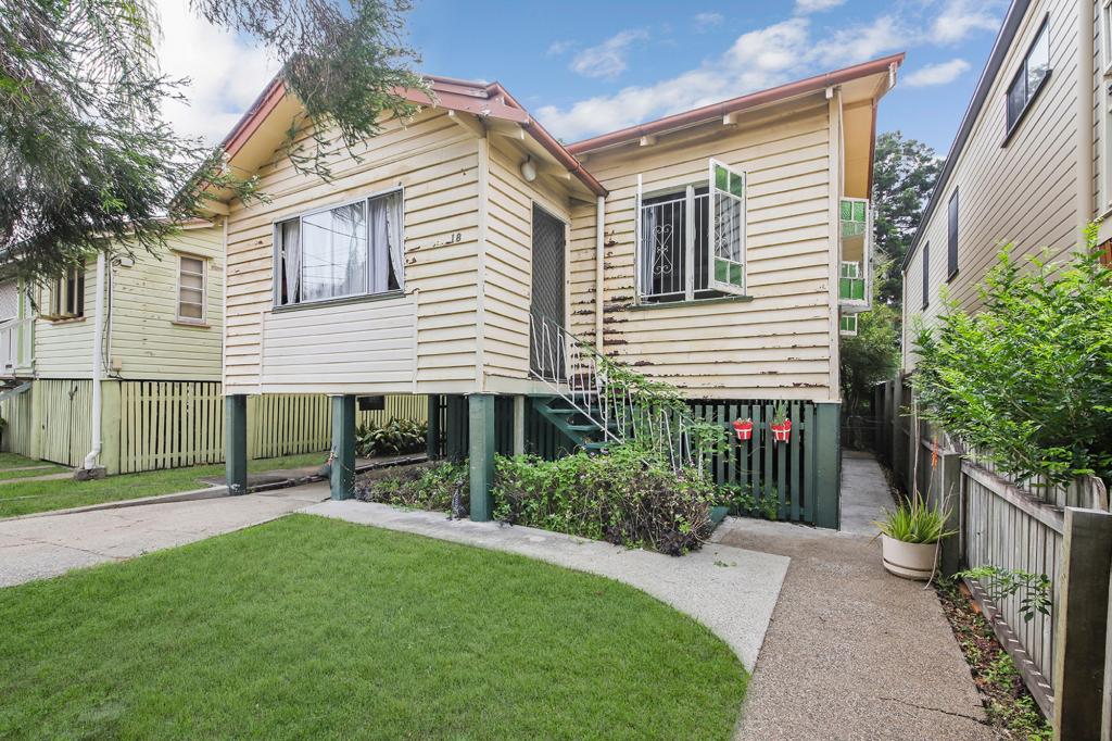 18 Gladstone St, Coorparoo, QLD 4151