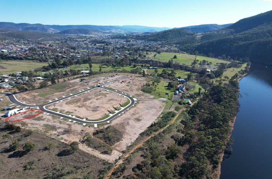 2 Plover Cres, New Norfolk, TAS 7140