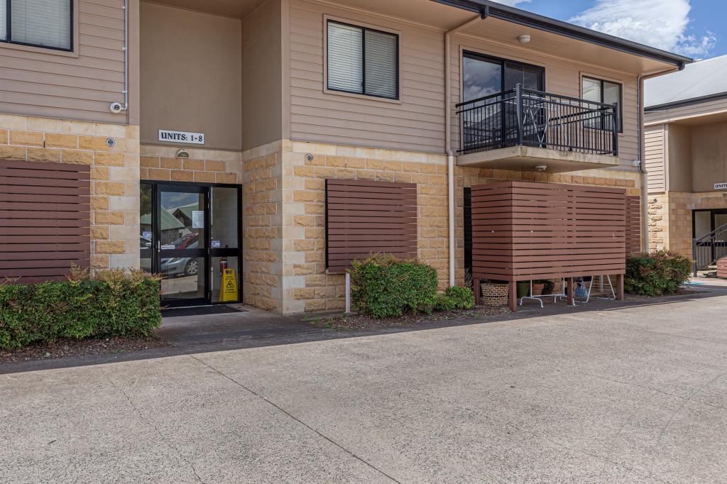 1/1-3 Uniplaza Ct, Kearneys Spring, QLD 4350