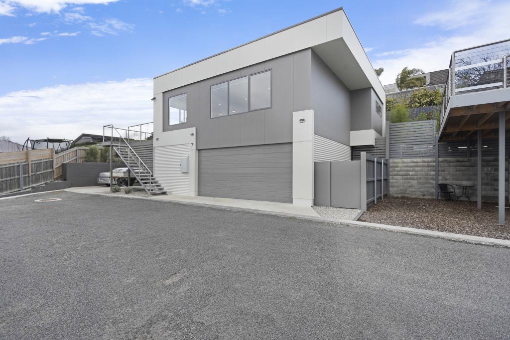 7/7-9 Malachi Ct, Newnham, TAS 7248