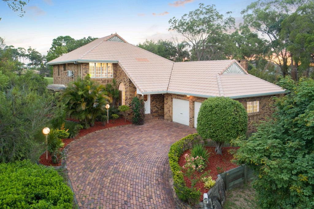 16 Almavale St, Carindale, QLD 4152
