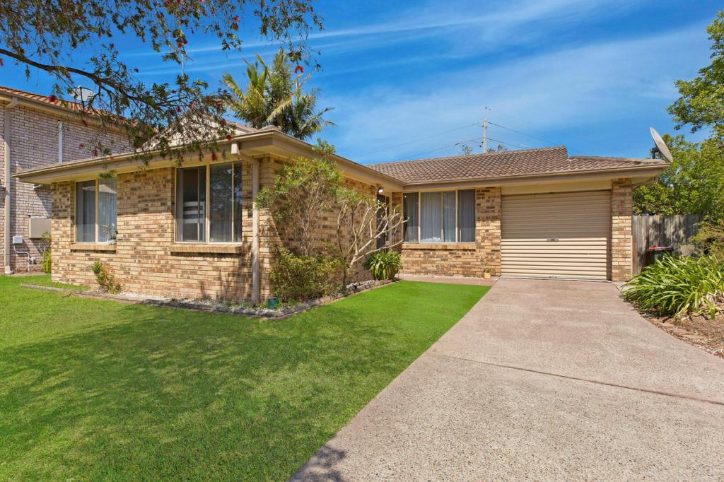 13 Hobbs Cl, Bateau Bay, NSW 2261