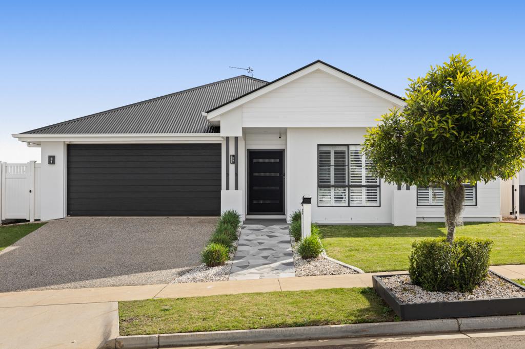 35 Mcaulay Ave, Highfields, QLD 4352