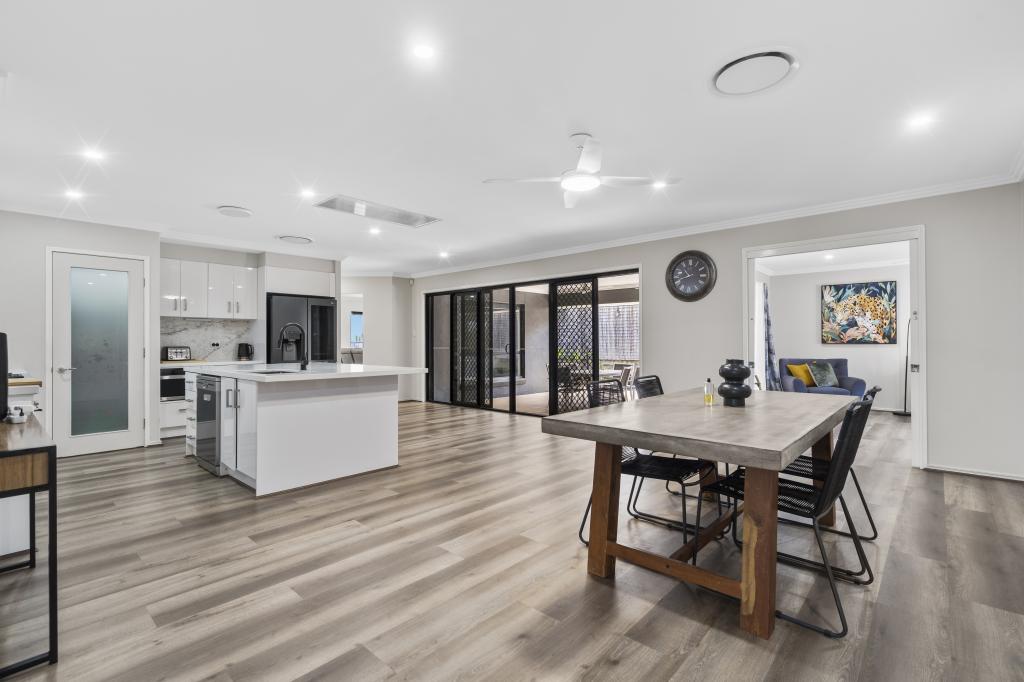 3 Emmaville Cres, Ormeau, QLD 4208