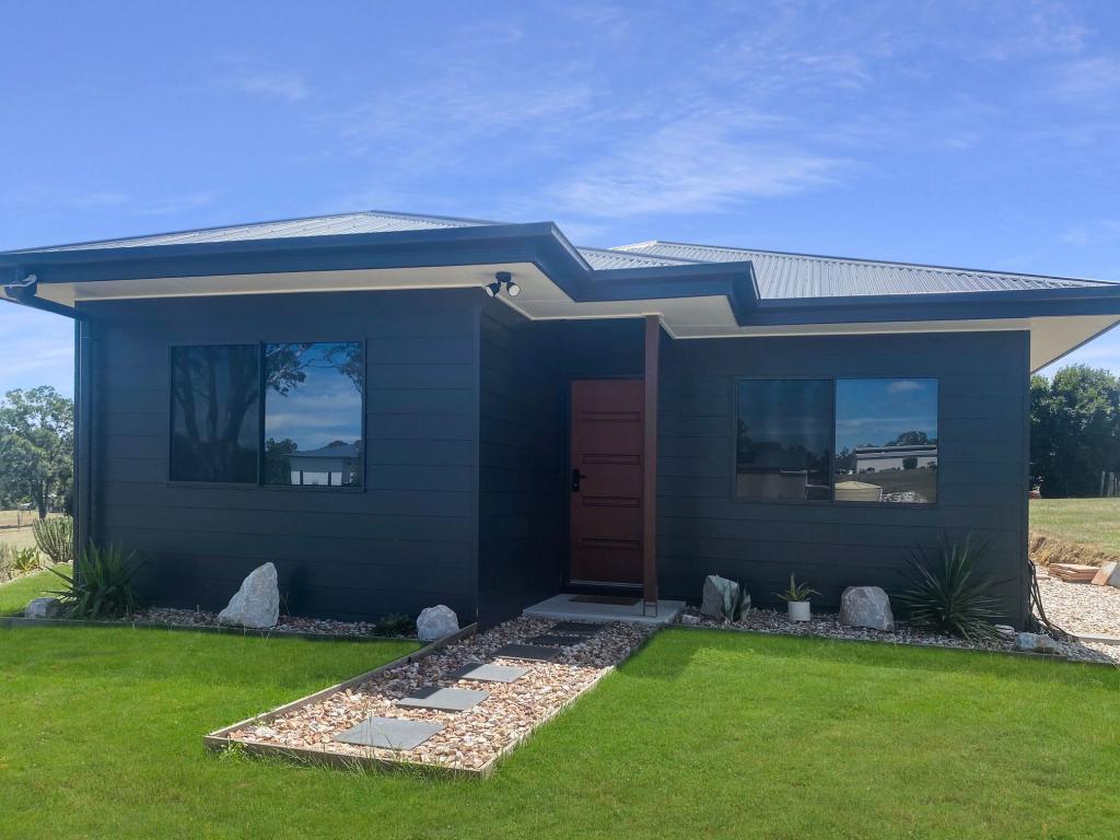 34 TRANQUIL CT, THE PALMS, QLD 4570