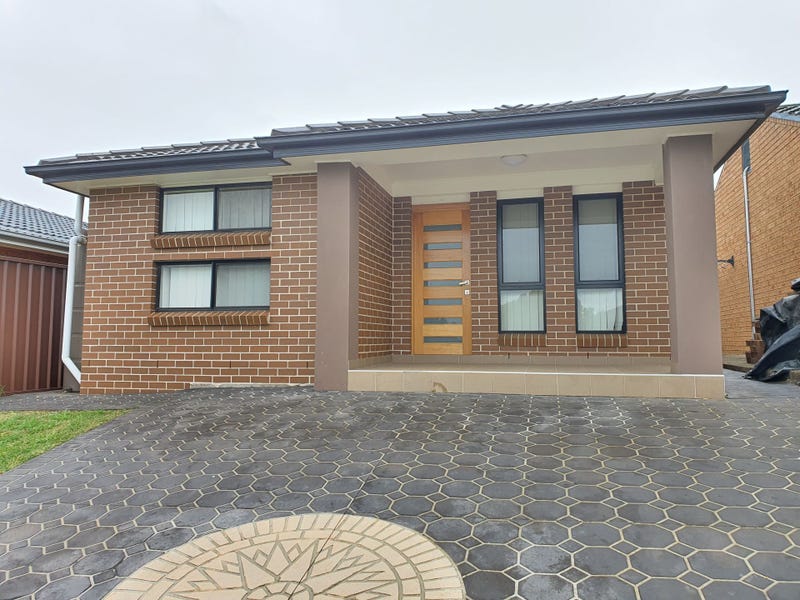 20a Avon Pl, St Clair, NSW 2759