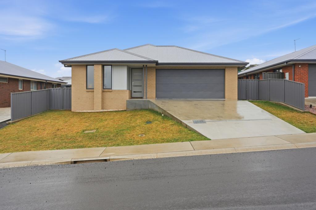 44 DEAVAN DR, SHOREWELL PARK, TAS 7320