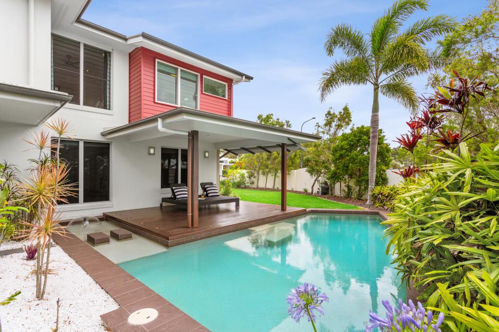 48 Whitehaven Way, Pelican Waters, QLD 4551