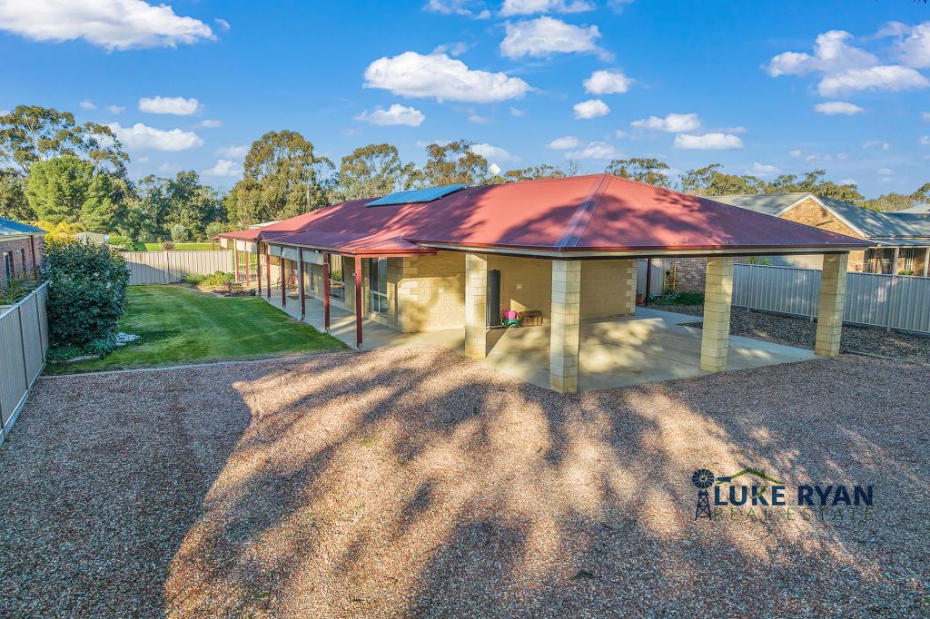 21 Francis St, Rochester, VIC 3561