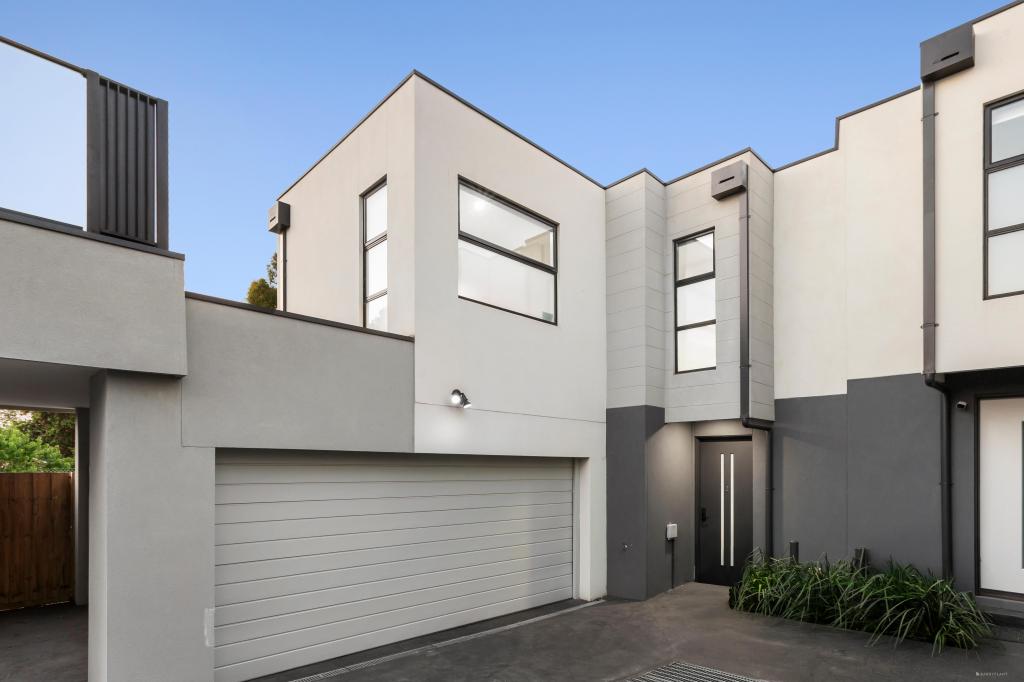 2/4 Arnold Ave, Heidelberg Heights, VIC 3081