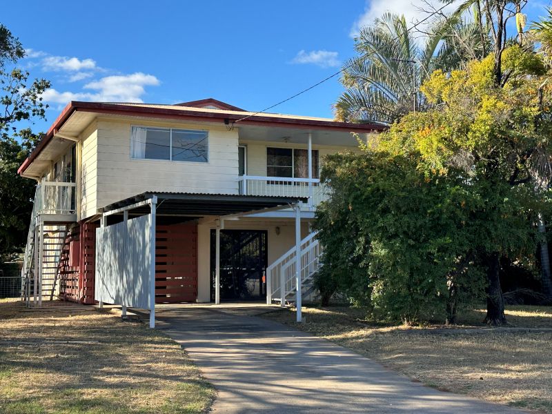 25 Yeates St, Moranbah, QLD 4744