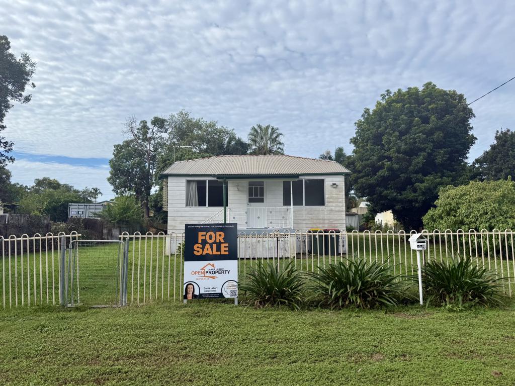 9 Bruce Highway Service Rd, Bluewater, QLD 4818