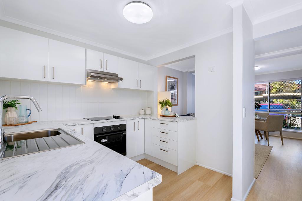 2/5 Woodford St, Holland Park West, QLD 4121