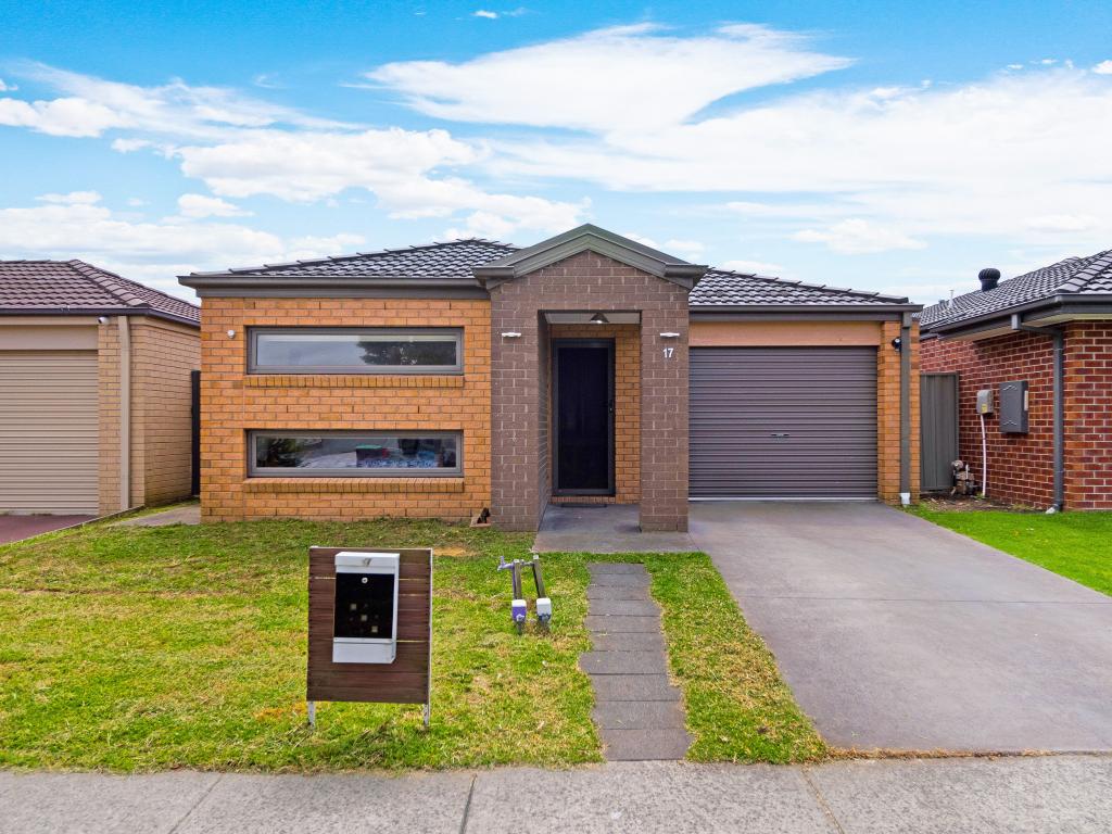 17 Challenger Cct, Cranbourne East, VIC 3977