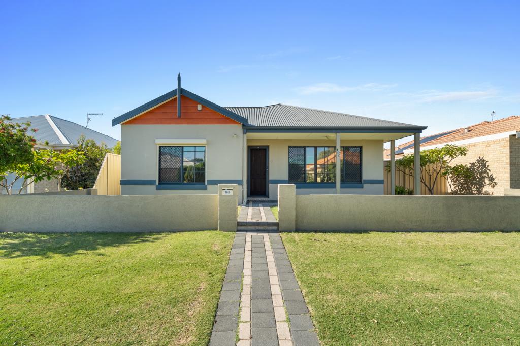 100 Fisher St, Rockingham, WA 6168