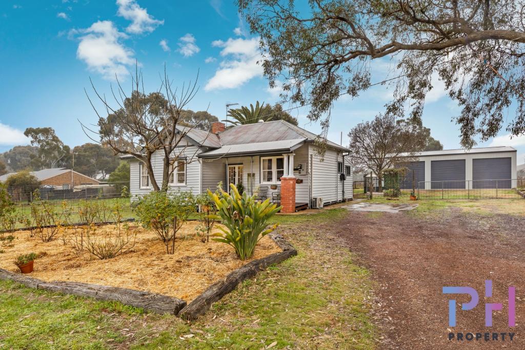52 Golf Links Rd, Maiden Gully, VIC 3551