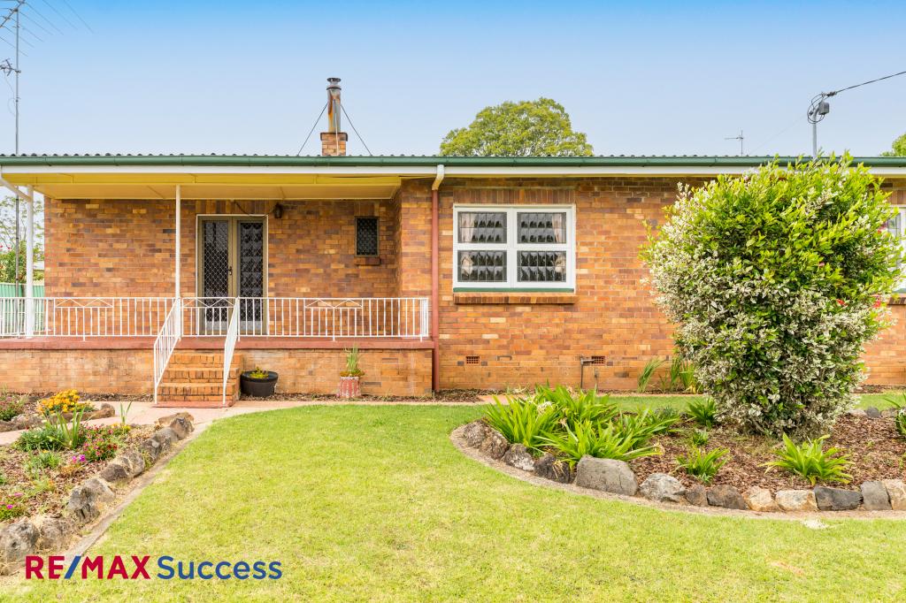 10 Teesdale Ave, Newtown, QLD 4350