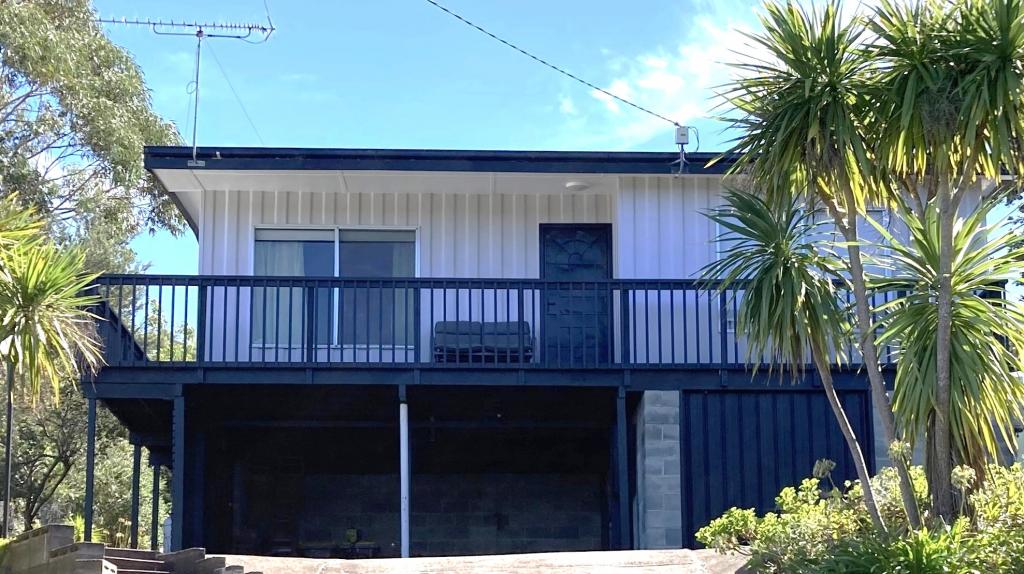 327 National Park Rd, Loch Sport, VIC 3851