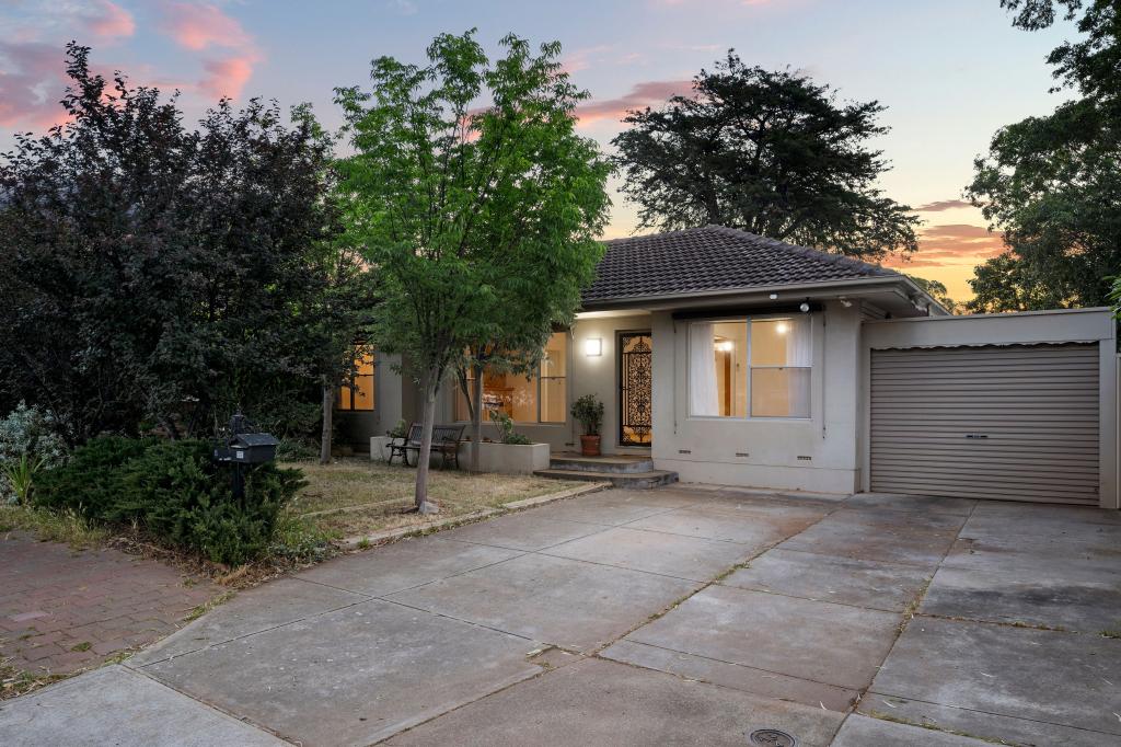 8 HAMISH GR, ROSTREVOR, SA 5073