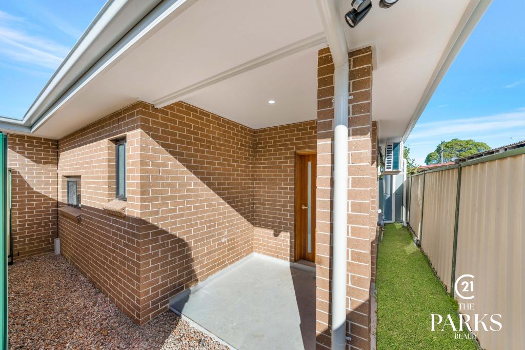 5a Megan Ave, Smithfield, NSW 2164