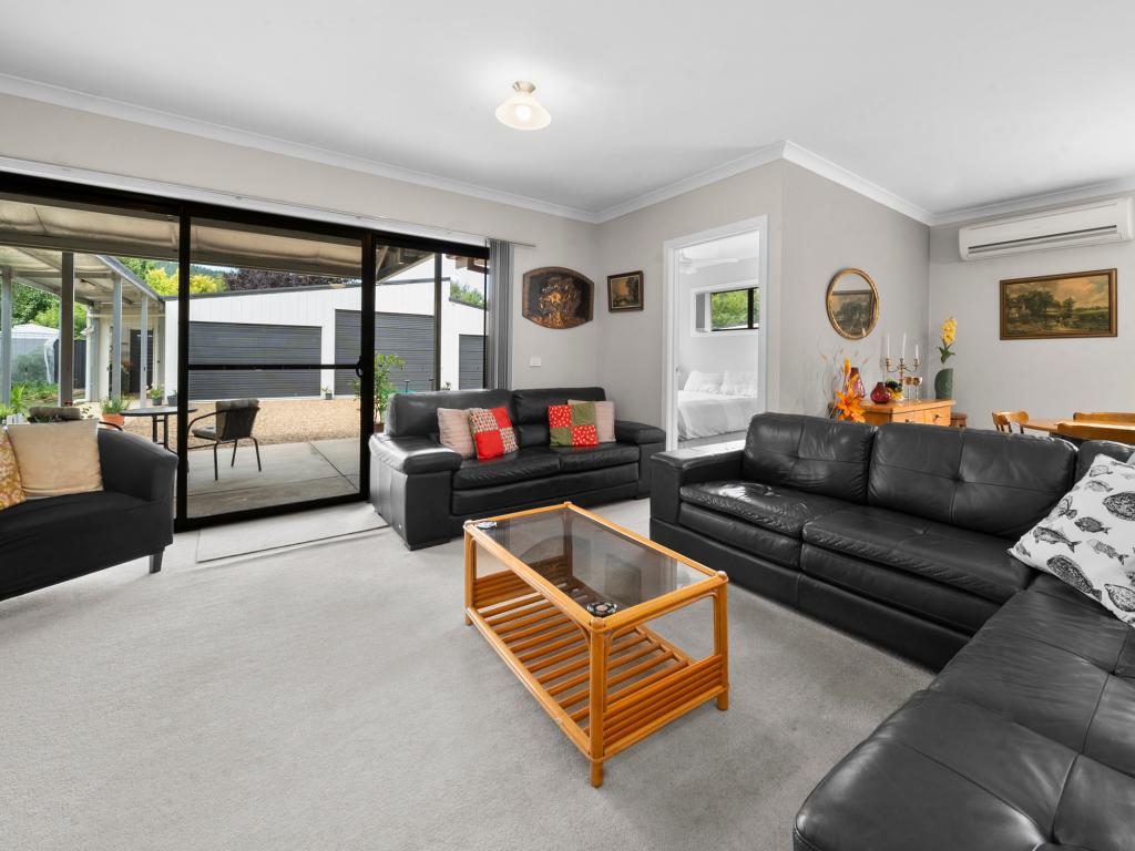12 Porcellatos Lane, Bright, VIC 3741