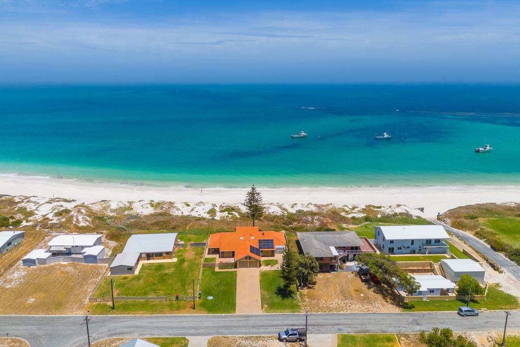 39 De Burgh St, Ledge Point, WA 6043