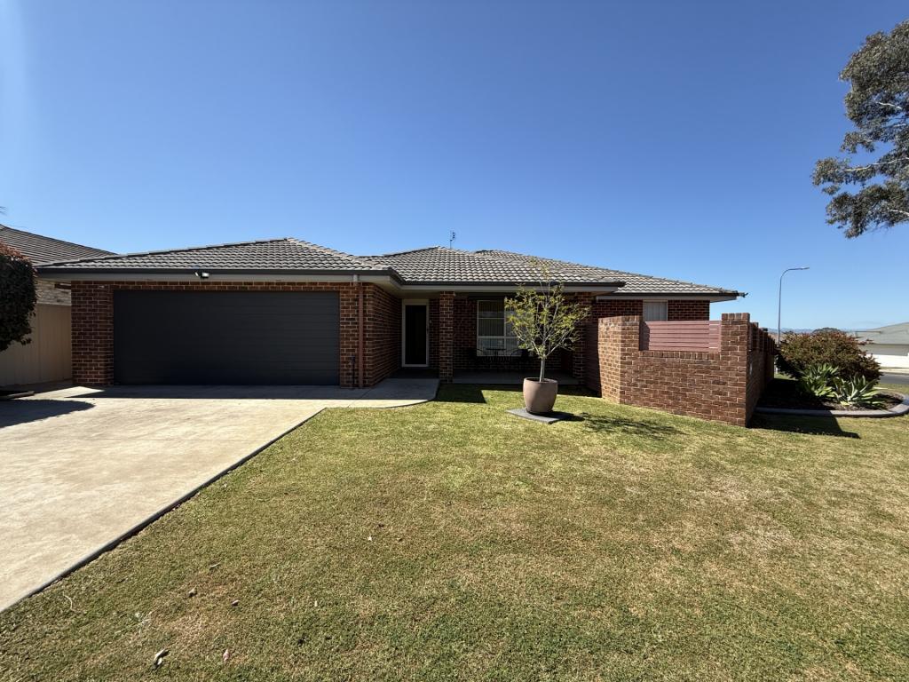 55 Warwick Rd, Hillvue, NSW 2340