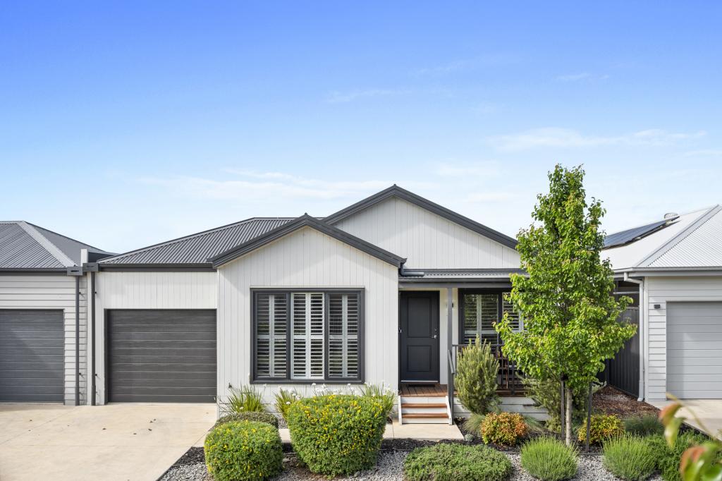 13 Lychee St, Deanside, VIC 3336