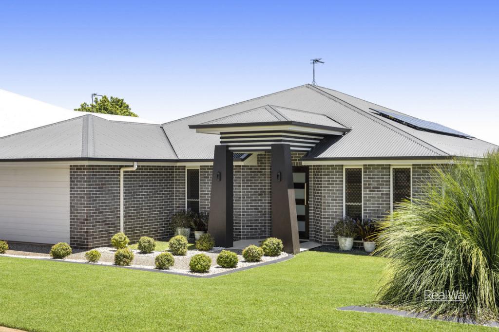 19 Brimblecombe Dr, Middle Ridge, QLD 4350