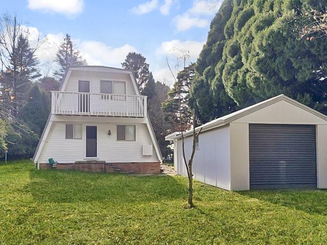 6 Curtin St, Leura, NSW 2780