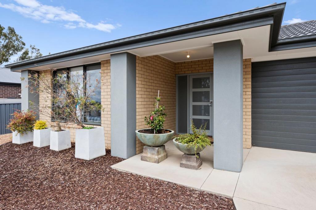 5 Peak Ct, Mansfield, VIC 3722
