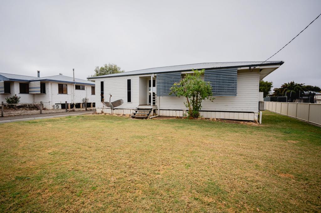 122 Currey St, Roma, QLD 4455