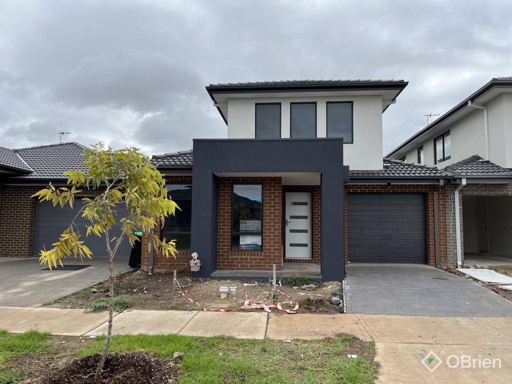 3 PETUNIA WAY, FRASER RISE, VIC 3336
