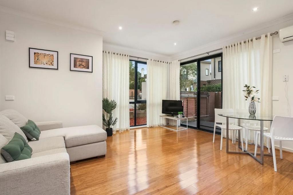 11/19 Hughes St, Burwood, VIC 3125
