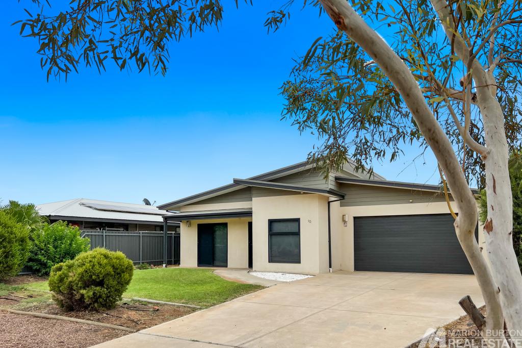 10 Teague Cres, Larapinta, NT 0875