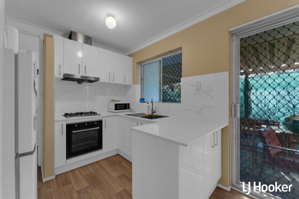 8 Brookdale Dr, Armadale, WA 6112
