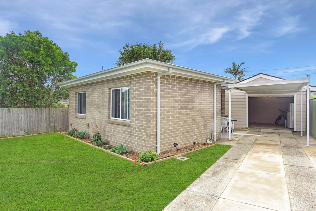 19a Banks Cl, Bateau Bay, NSW 2261