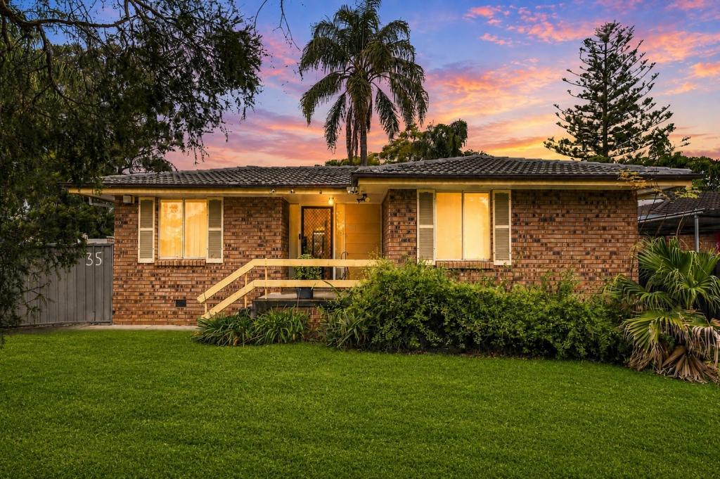 35 Wilkie Cres, Doonside, NSW 2767