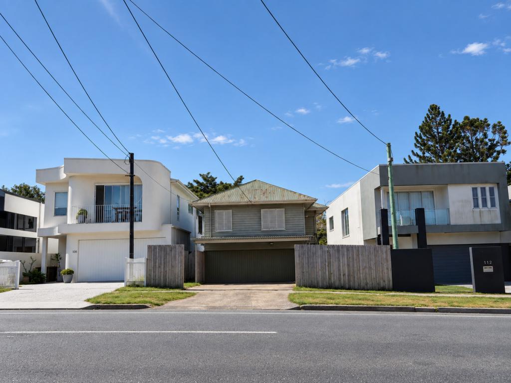 110 Stanley Rd, Camp Hill, QLD 4152