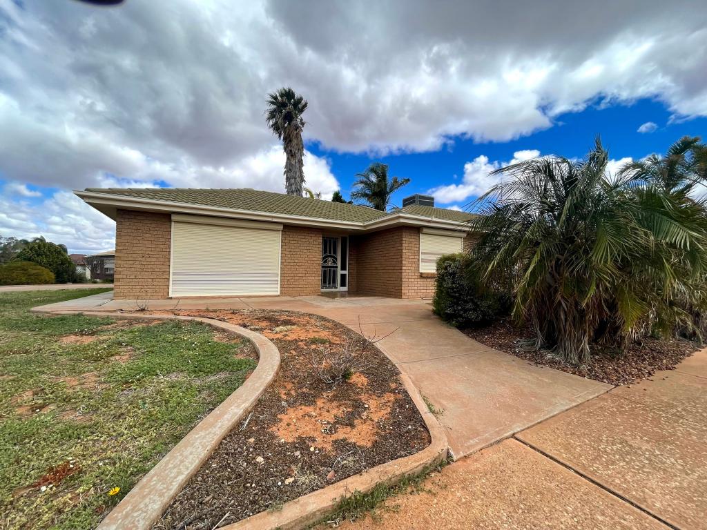32 ABRAHAM DR, WHYALLA STUART, SA 5608