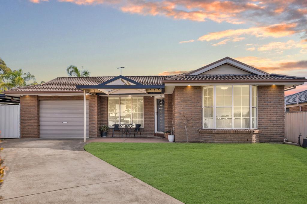 60 St Helens Park Dr, St Helens Park, NSW 2560