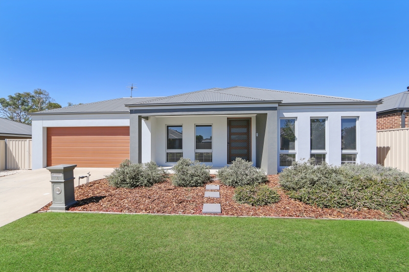 4 Mcdougall Gr, Wodonga, VIC 3690