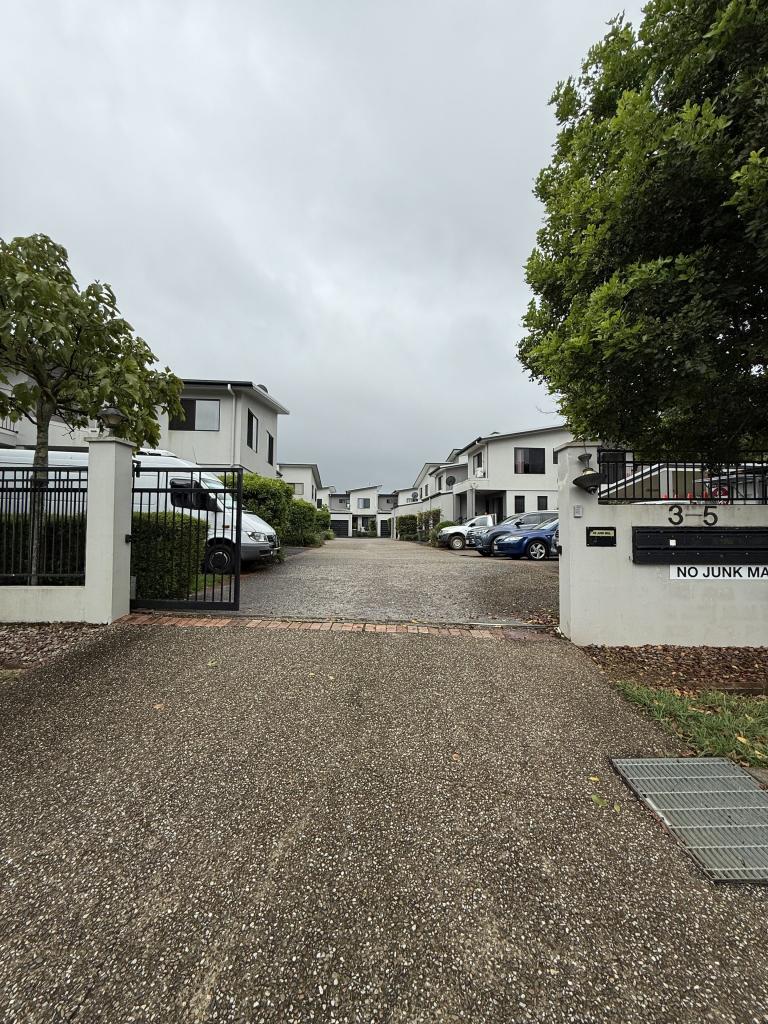 3/3-5 Mary St, Caboolture, QLD 4510