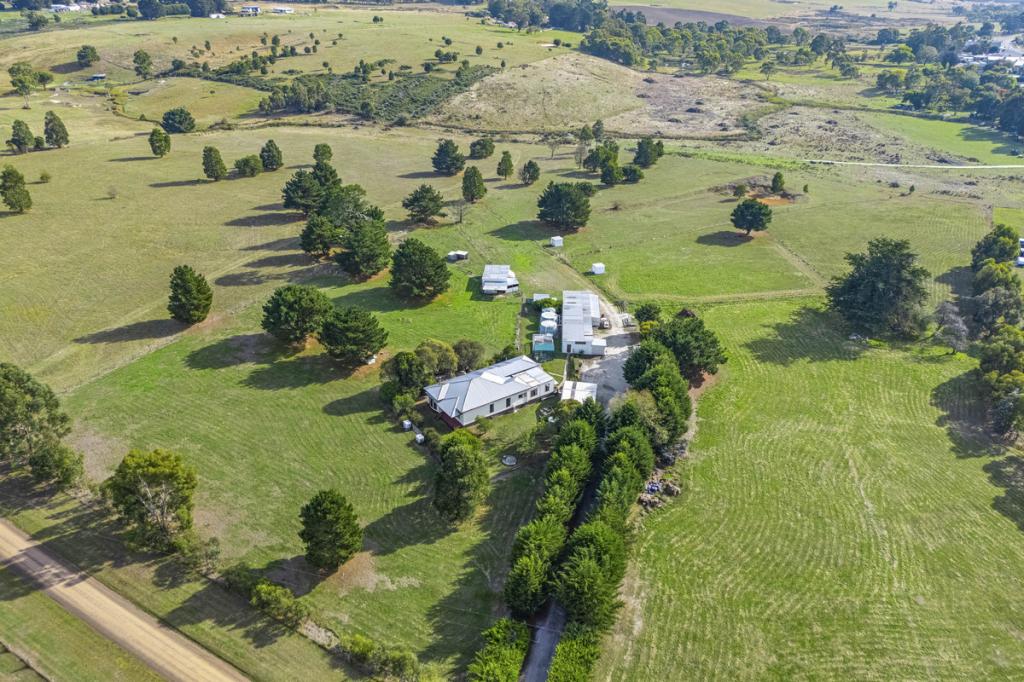 2 Halls Lane, Snake Valley, VIC 3351