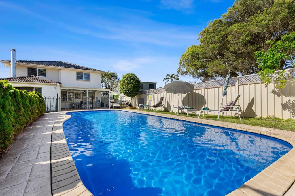 136 The Lake Circuit, Culburra Beach, NSW 2540