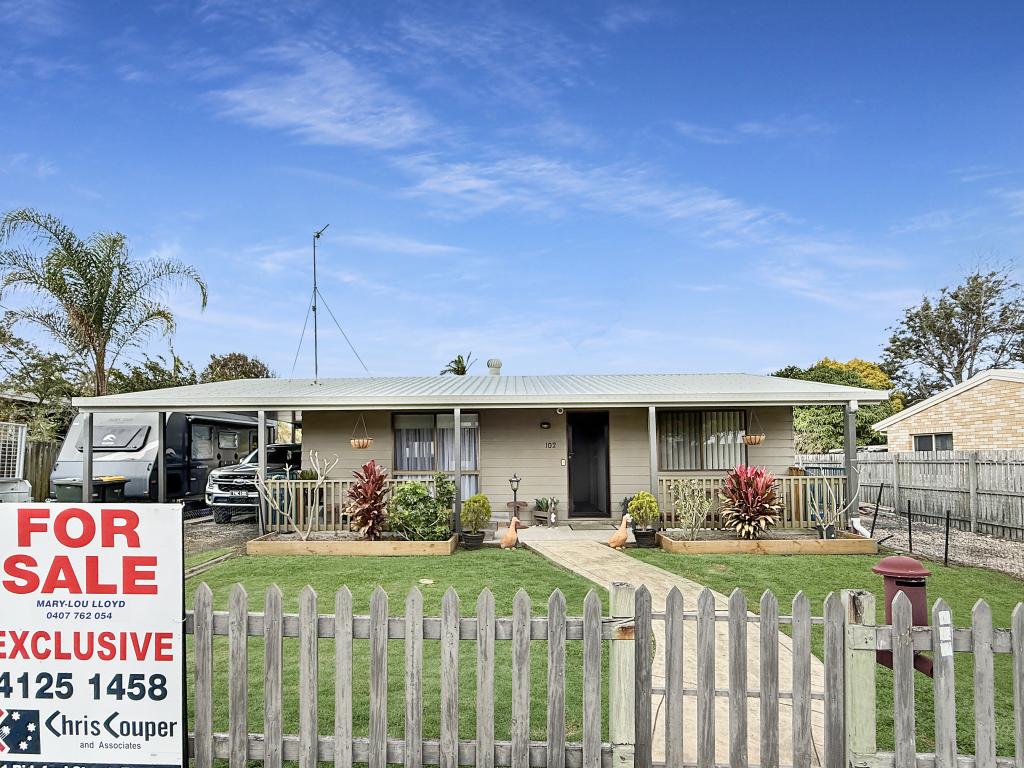 102 Limpus St, Urangan, QLD 4655
