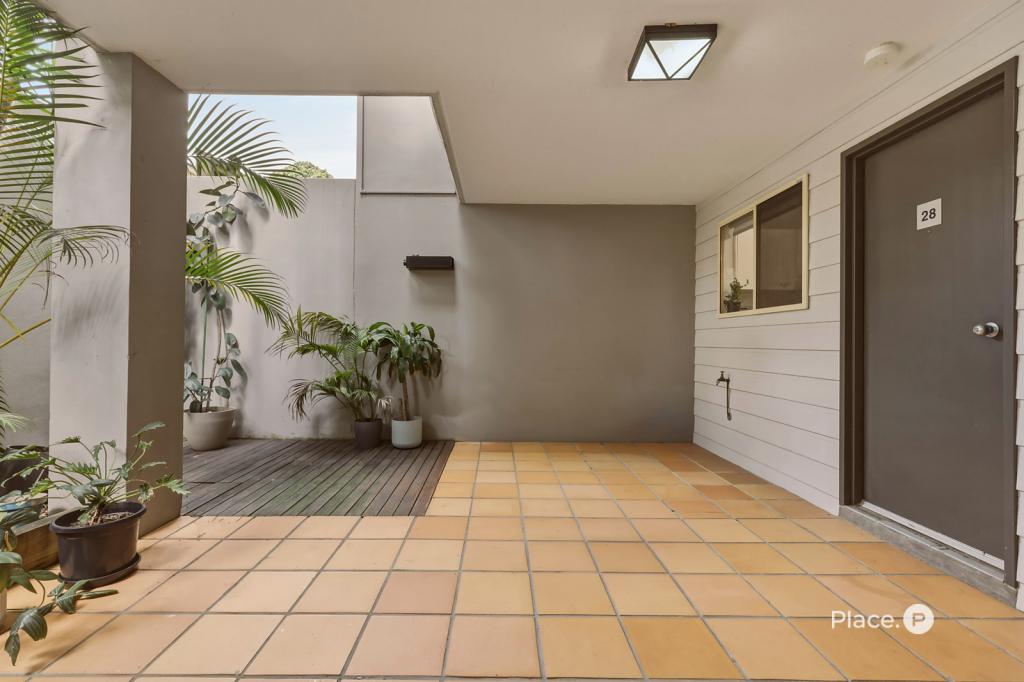 28/87 SCOTT RD, HERSTON, QLD 4006