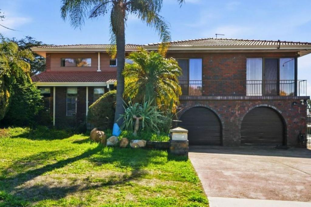 24 Mcbeth Way, Kardinya, WA 6163