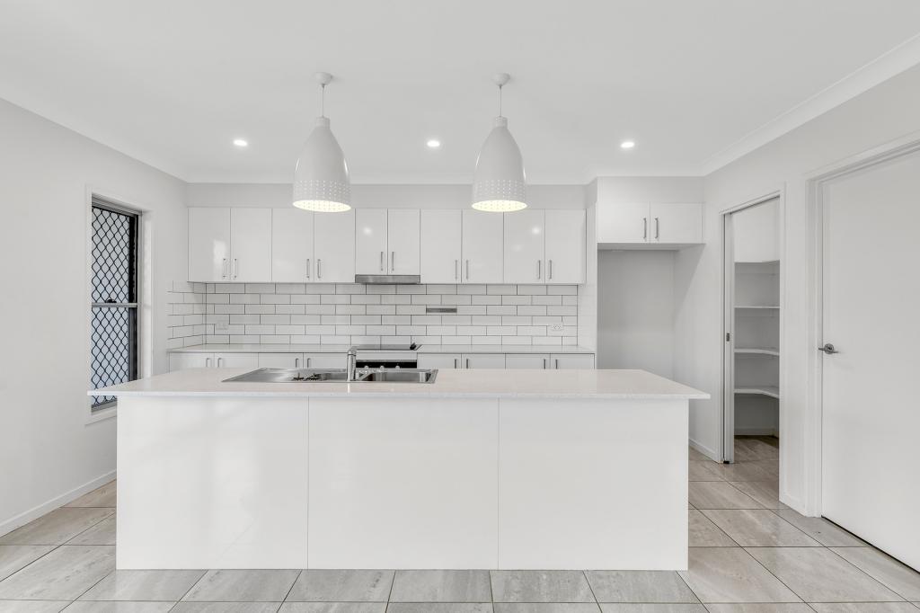 5a Empire St, Lawnton, QLD 4501